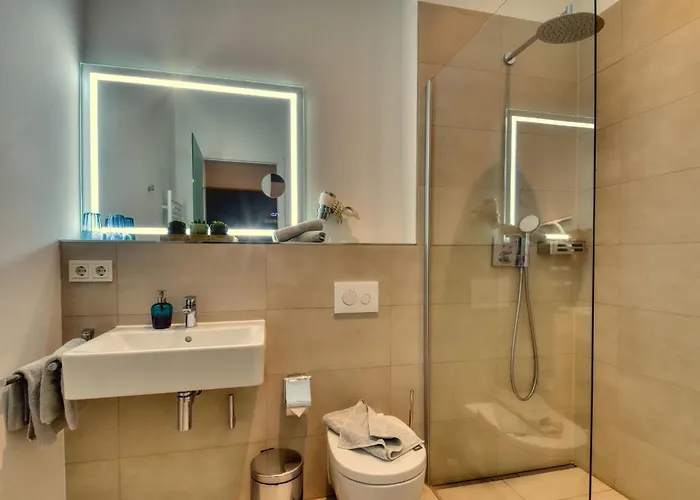 Eichelhaeher 08 Im Wreecher Idyll Ruegen By Ruyastay * بوتبوس